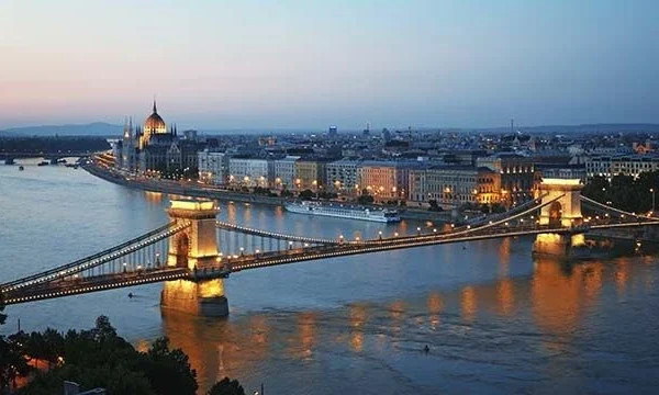 Румунія підірвала скелю через обміління Дунаю: як рятують роботу АЕС у Чернаводі